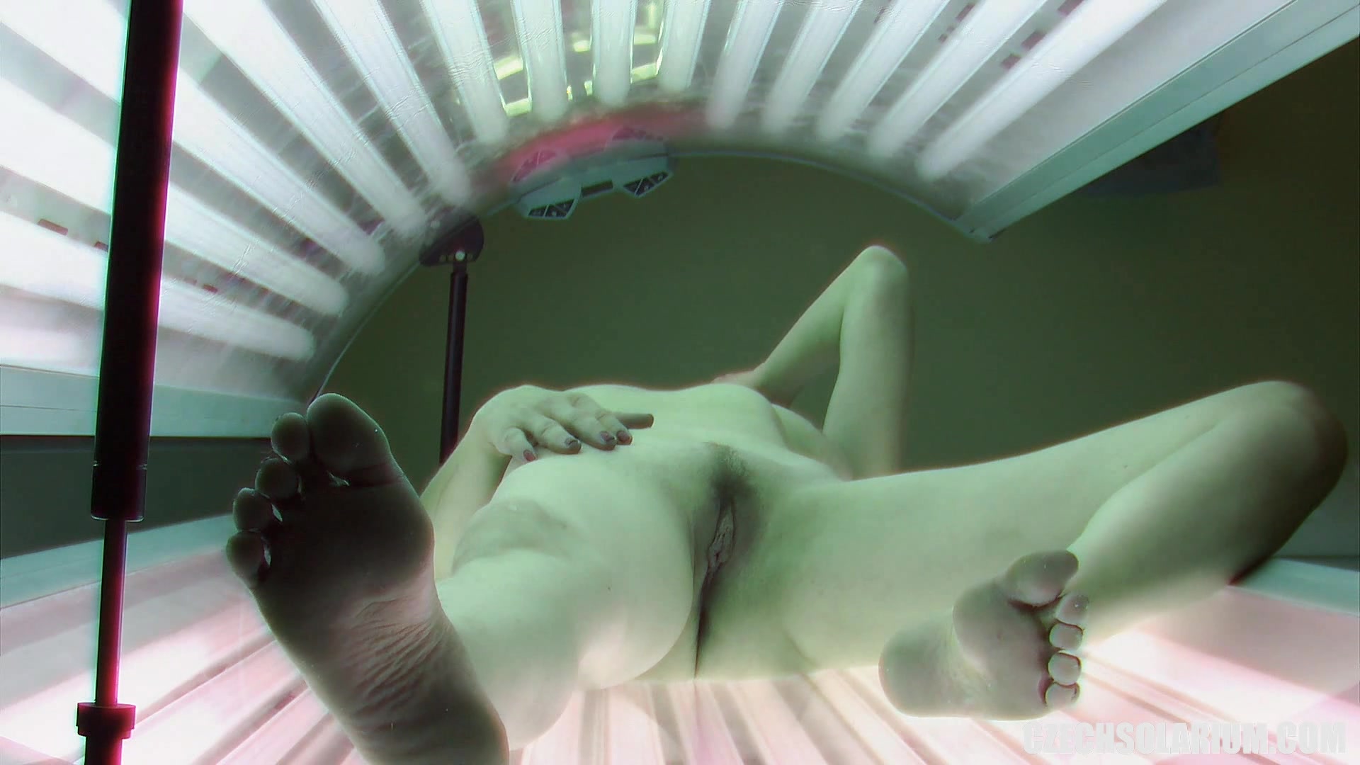 Порно ролики со скрытых камер солярия