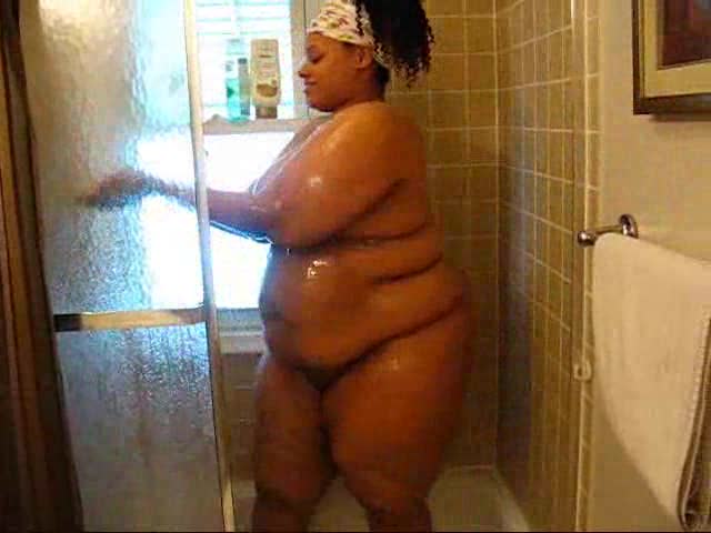 Black BBW Wet And Sexy In The Shower Alpha Porno